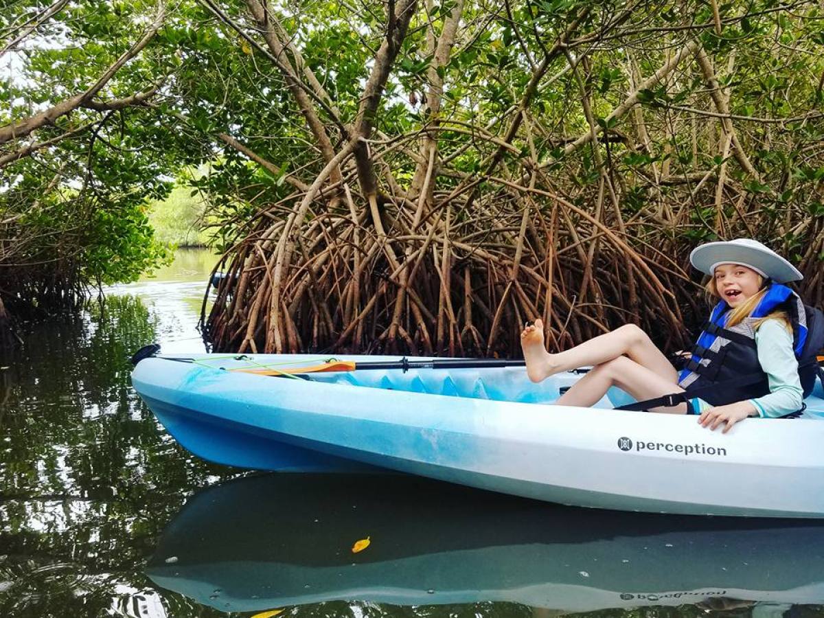 a small boat in a body of water